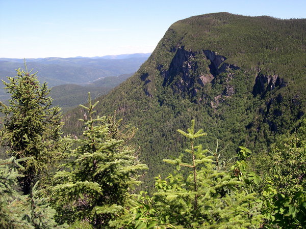 Mont Ernest-Ménard (850 m)