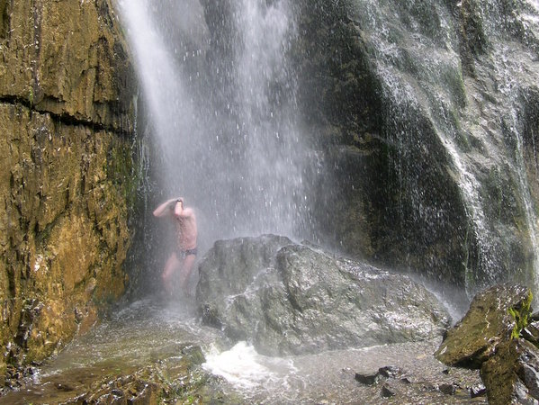 Nico massacré par la chute