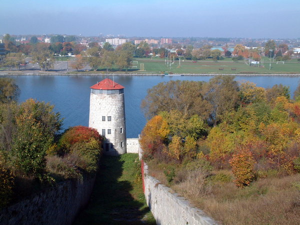 Une des tours de Fort-Henry