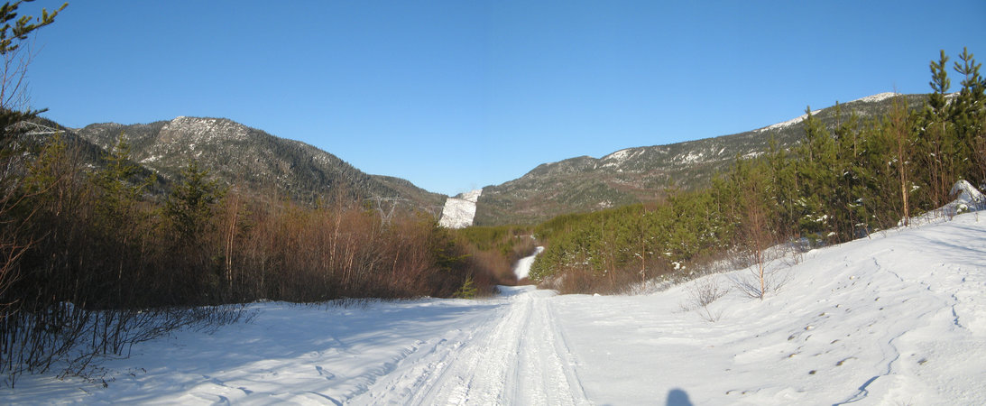 Le skidoo nous a fait la trace pour aujourd'hui